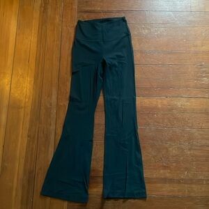 I’m selling Lululemon flare leggings Color navy blue size 4.